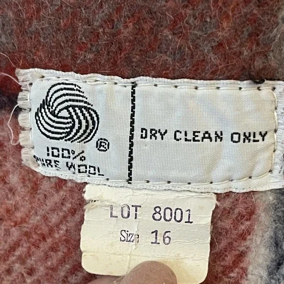 Women's Vintage Bemidji Woolen Mills Sz 16 XL Red 100% Wool Coat - Picture 14 of 15